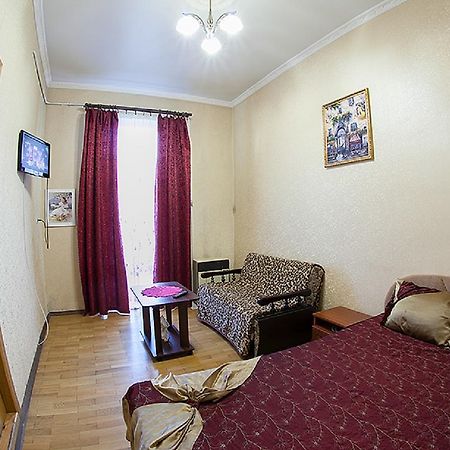 Квартира Подобово На Вулиці Чорновола 31 Біля Форуму У Місті Львові Біля Малевича Luaran gambar